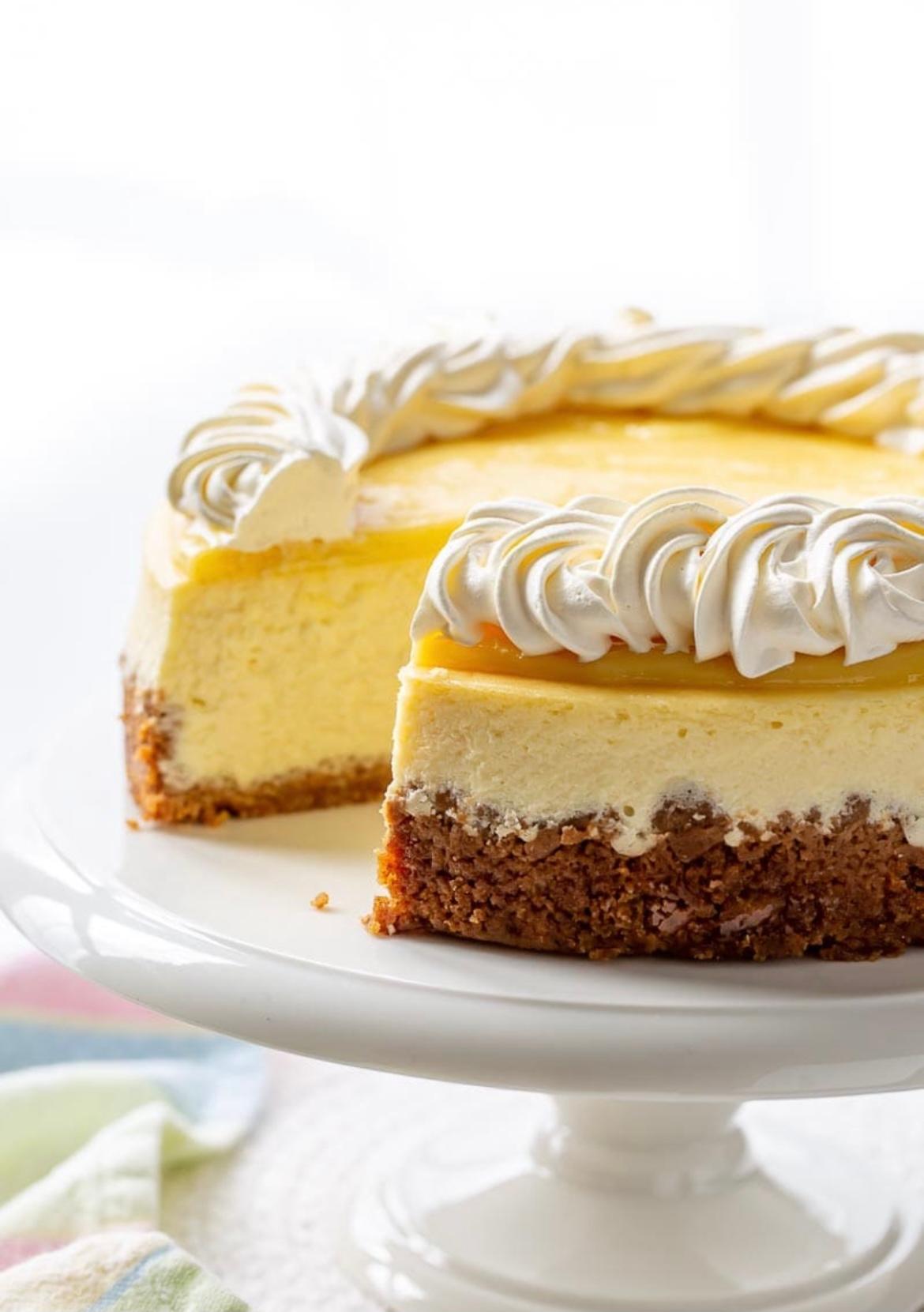 Scrumptious Lemon Cheesecake